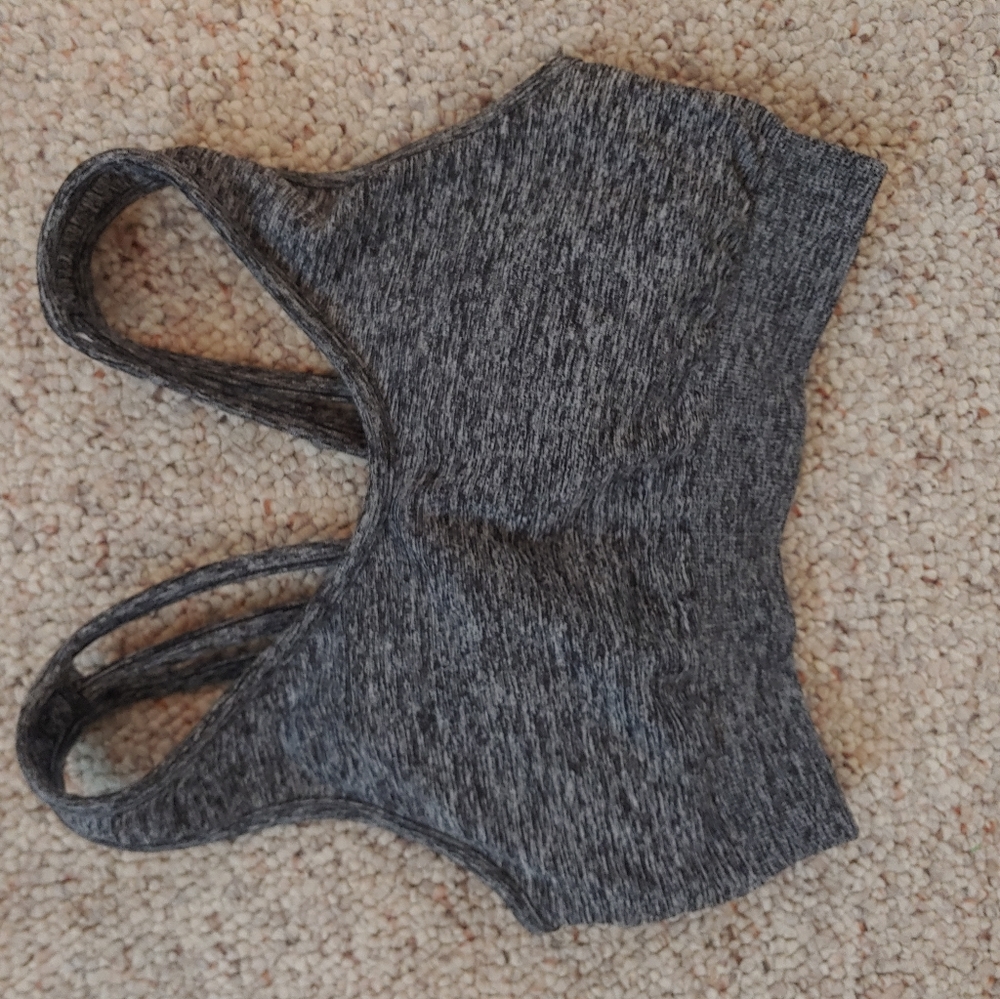 Grey sportsbra